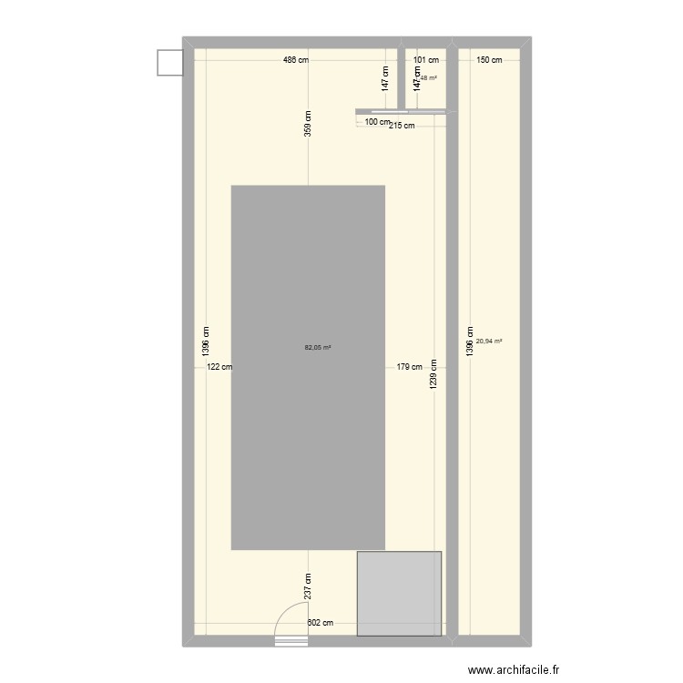 Batiment structure. Plan de 3 pièces et 104 m2