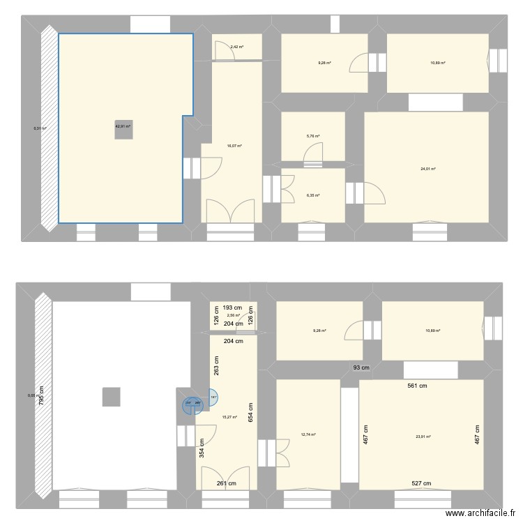 ferme actuelle RDCH. Plan de 12 pièces et 151 m2