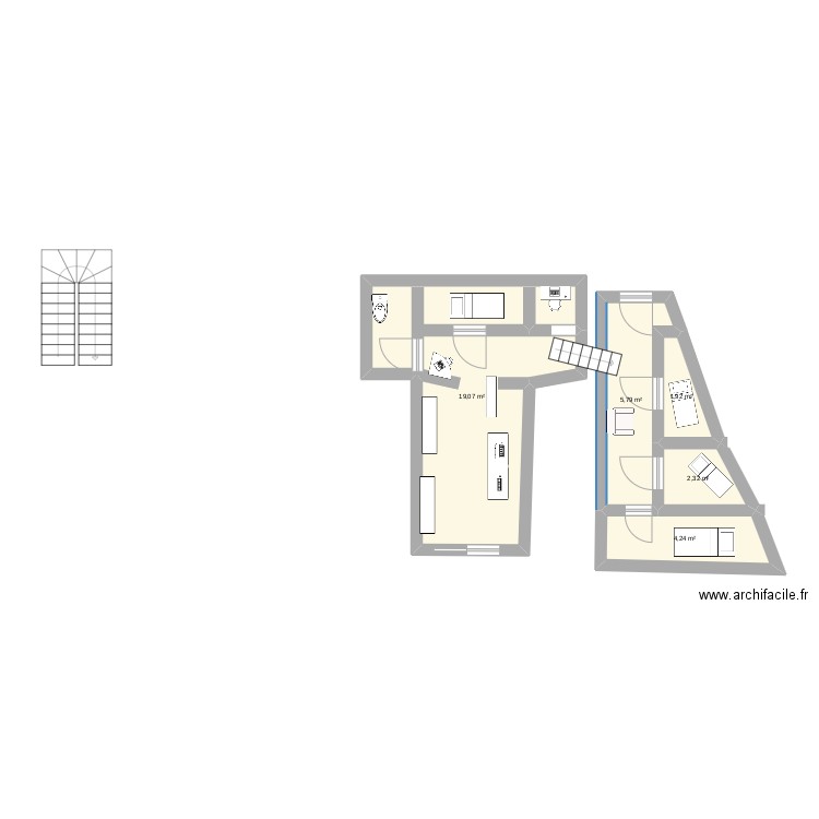 yve. Plan de 5 pièces et 33 m2