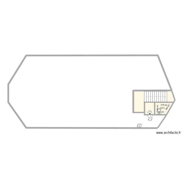 SALLE ANDROMEDE. Plan de 3 pièces et 12 m2