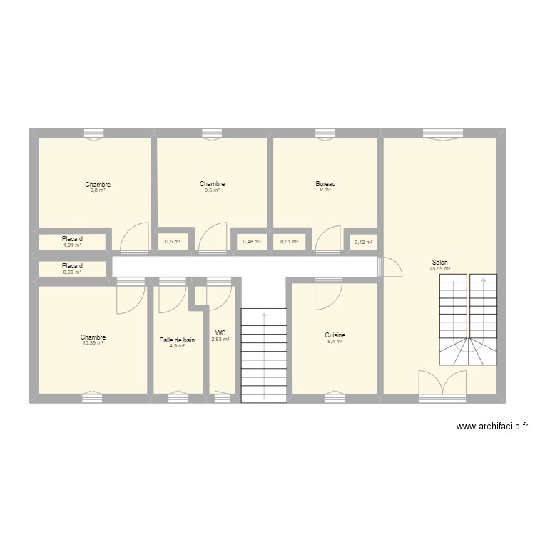 Maison. Plan de 14 pièces et 84 m2