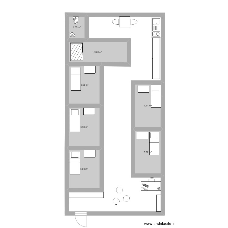 institut du 8eme final. Plan de 7 pièces et 35 m2