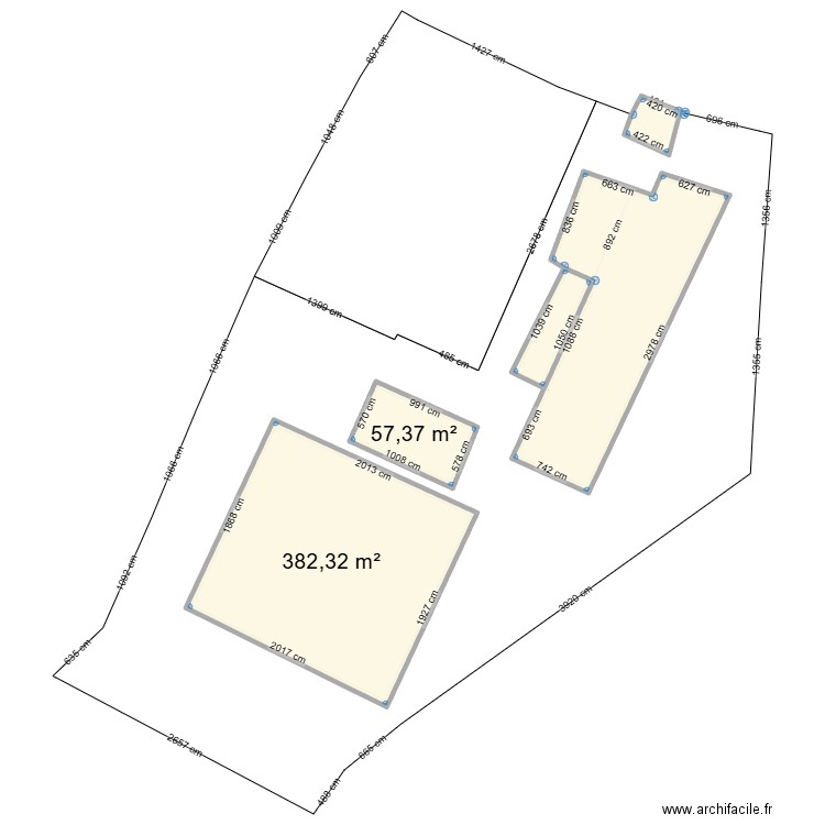 cadastre maison. Plan de 5 pièces et 744 m2