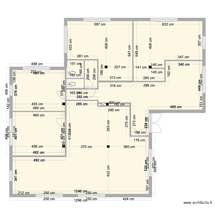 Rdc Batiment D. Plan de 7 pièces et 210 m2