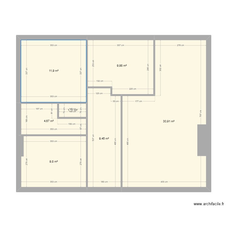 client ferme. Plan de 7 pièces et 78 m2