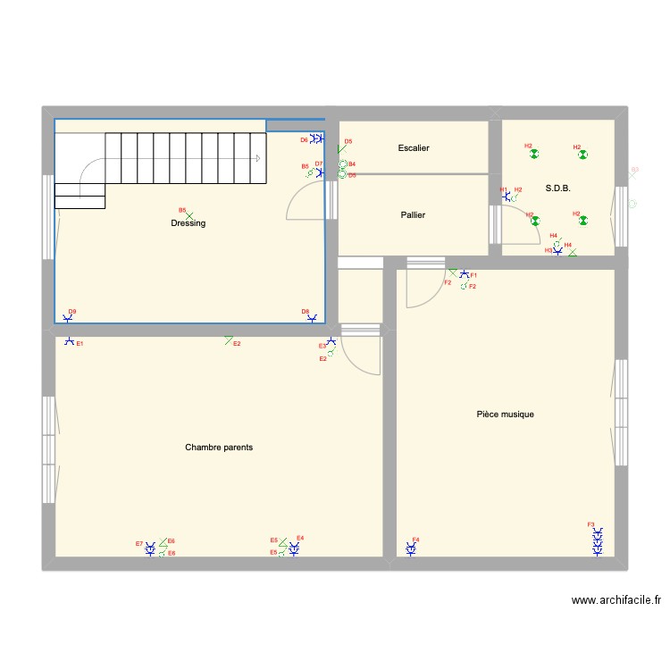 Elise et Lilly. Plan de 20 pièces et 449 m2