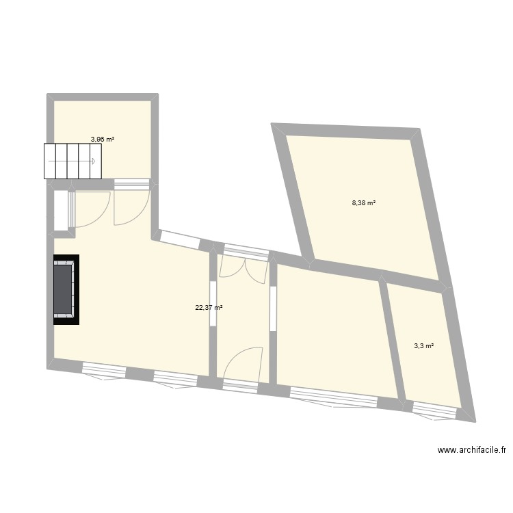 Rez de Chaussée. Plan de 4 pièces et 38 m2