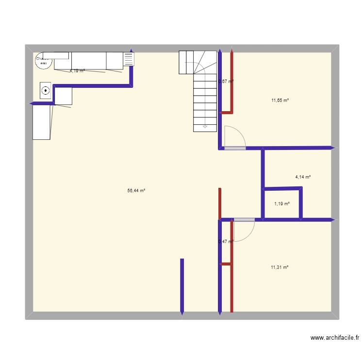 RDC Chalencon. Plan de 8 pièces et 90 m2