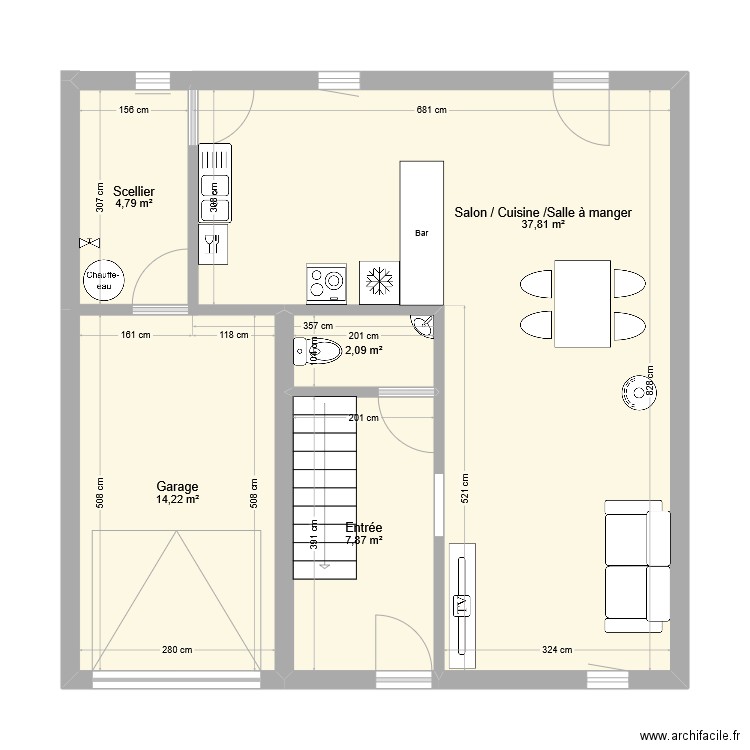 RDC Etampes. Plan de 5 pièces et 67 m2