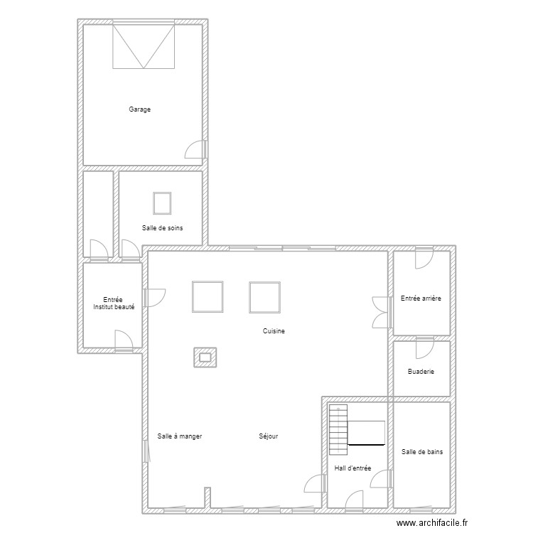 Populaire. Plan de 8 pièces et 94 m2