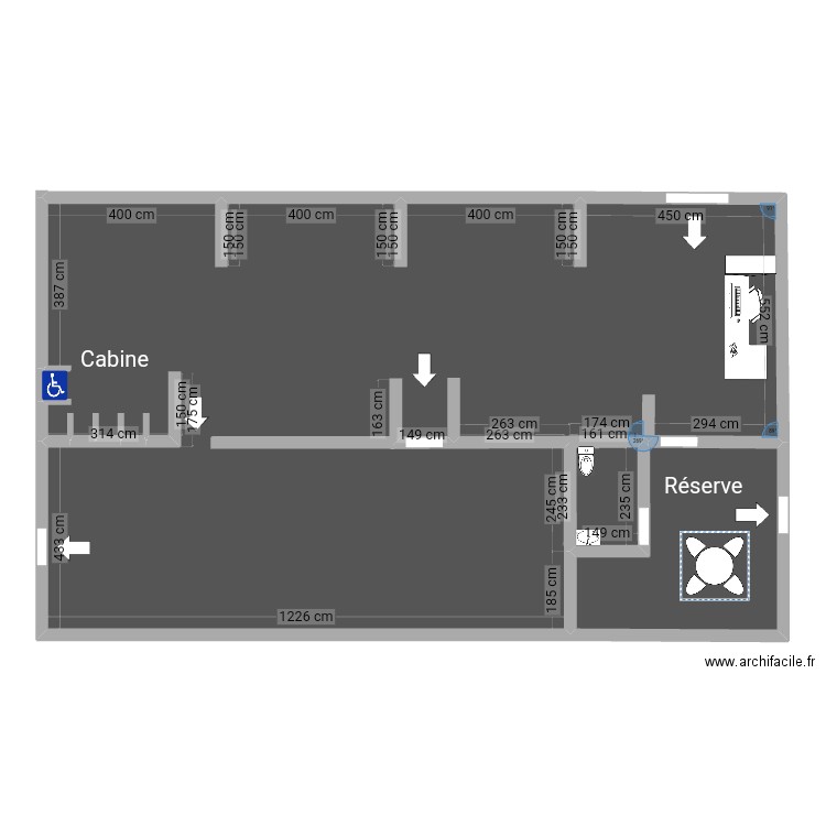 Plan du magasin k. Plan de 2 pièces et 166 m2