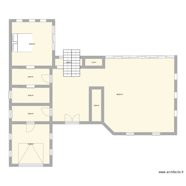 Peupliers. Plan de 9 pièces et 124 m2