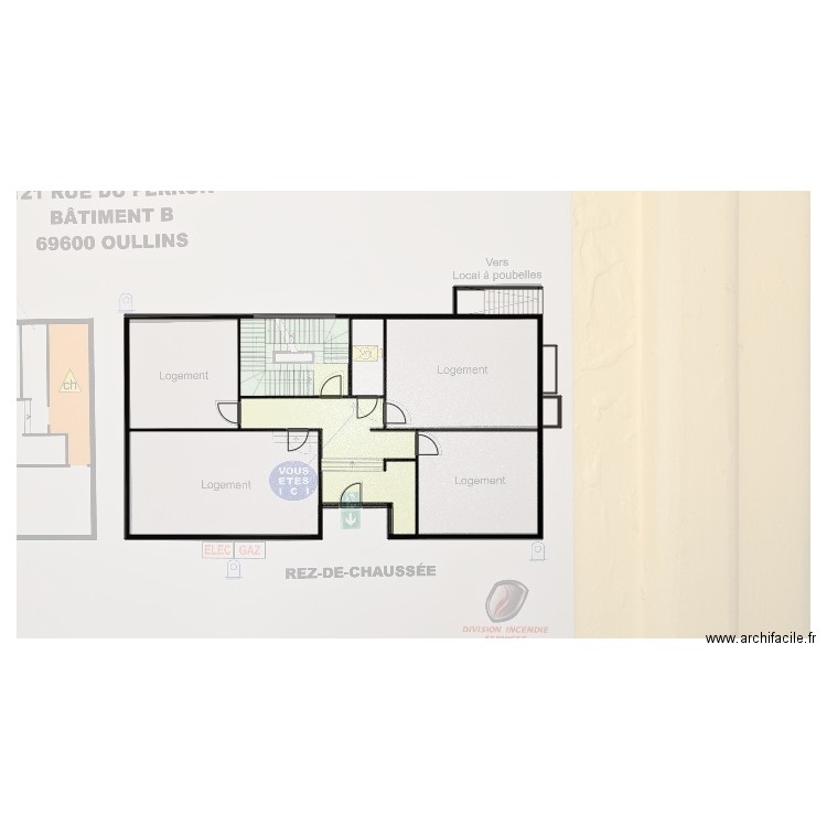 PERRON RDC. Plan de 10 pièces et 316 m2