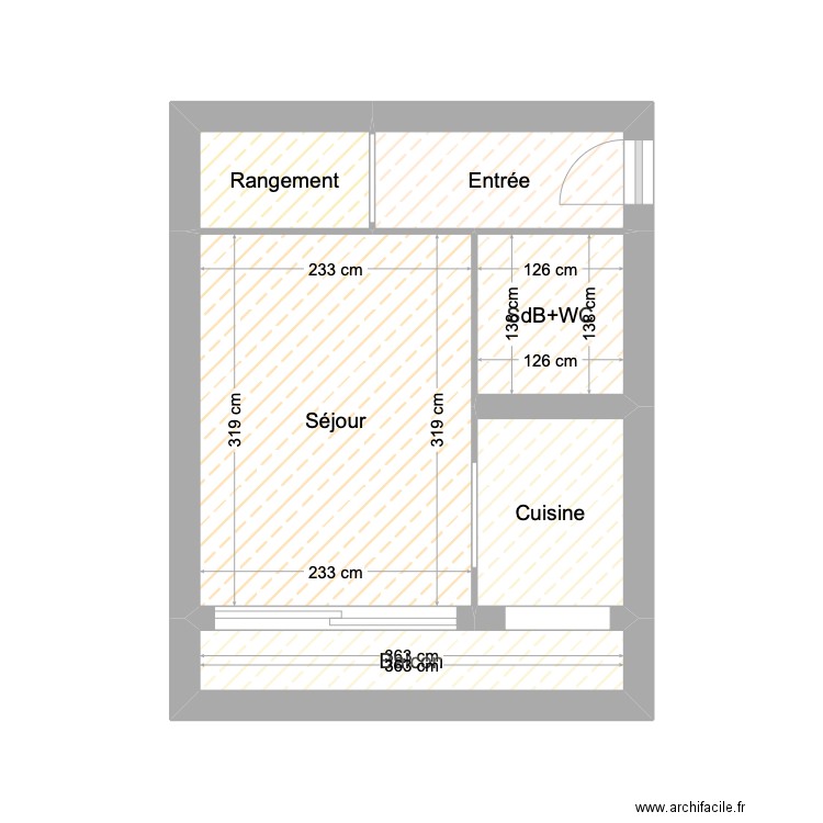 champs. Plan de 6 pièces et 16 m2