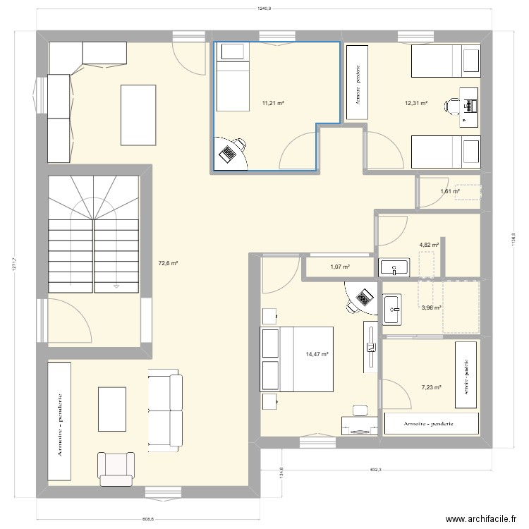 MAISON. Plan de 9 pièces et 129 m2