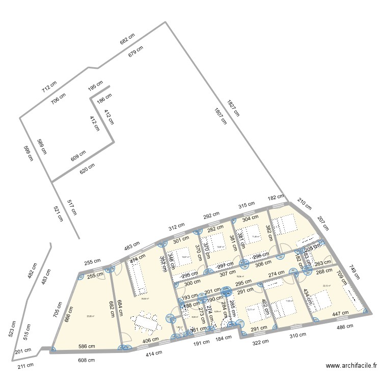 Saint vincent essai. Plan de 13 pièces et 182 m2