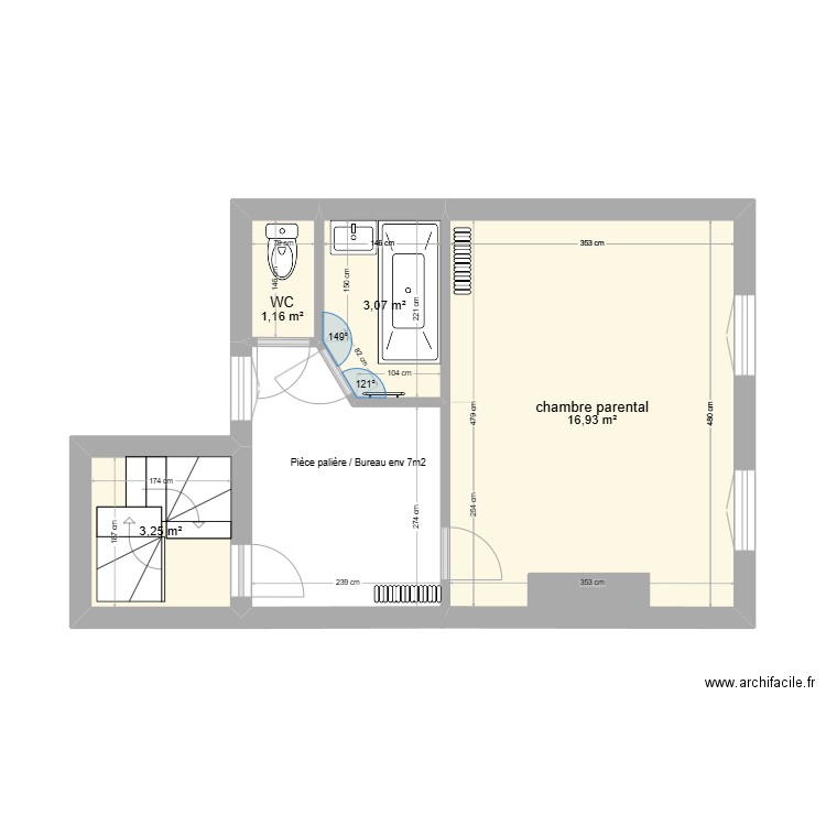 Maison 1er téage. Plan de 4 pièces et 24 m2