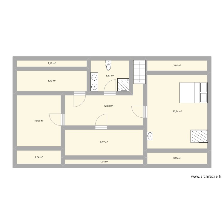 haut numero 3. Plan de 11 pièces et 79 m2