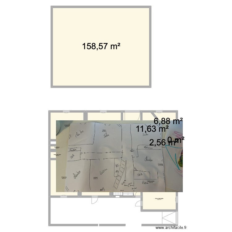 deux phares V1. Plan de 19 pièces et 345 m2