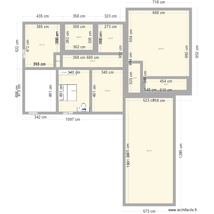 DS1. Plan de 11 pièces et 200 m2