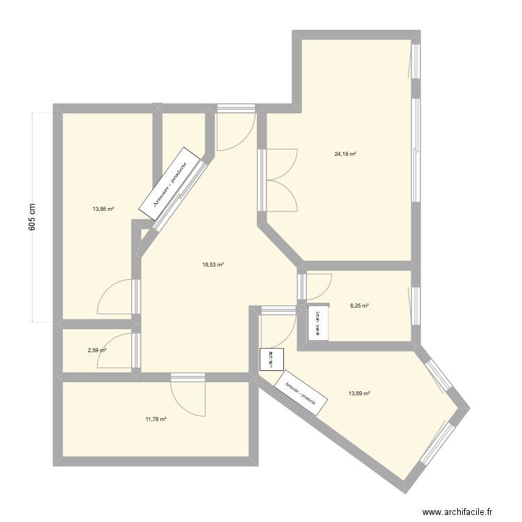 Xantraille. Plan de 7 pièces et 94 m2