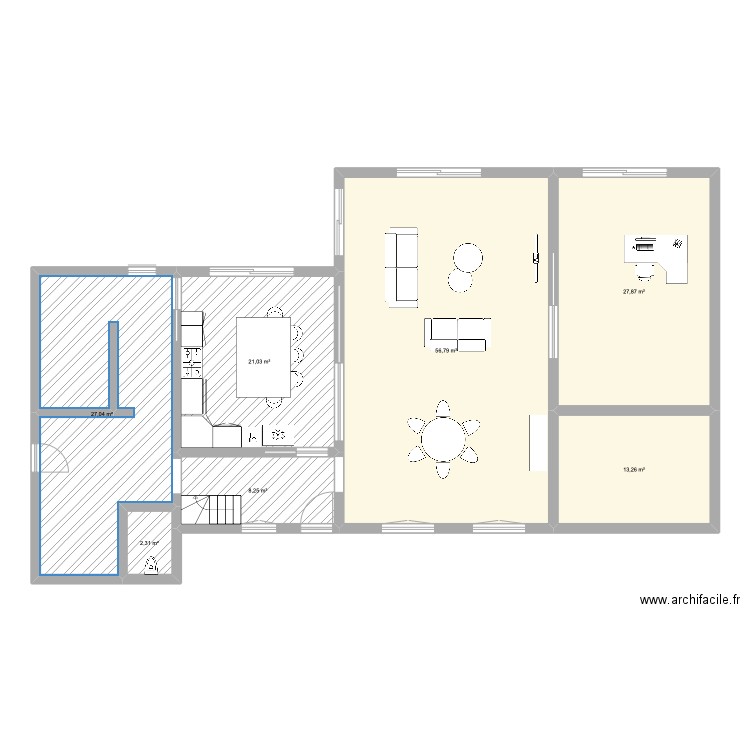 Rdch. Plan de 7 pièces et 157 m2