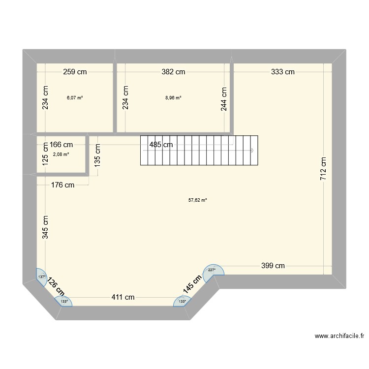 Maison1. Plan de 4 pièces et 75 m2