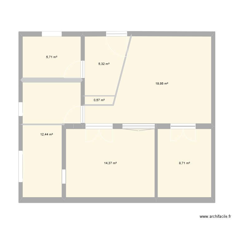 CARNON. Plan de 7 pièces et 67 m2