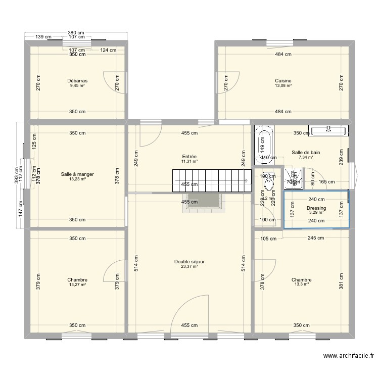 Rion rdc 1. Plan de 10 pièces et 110 m2