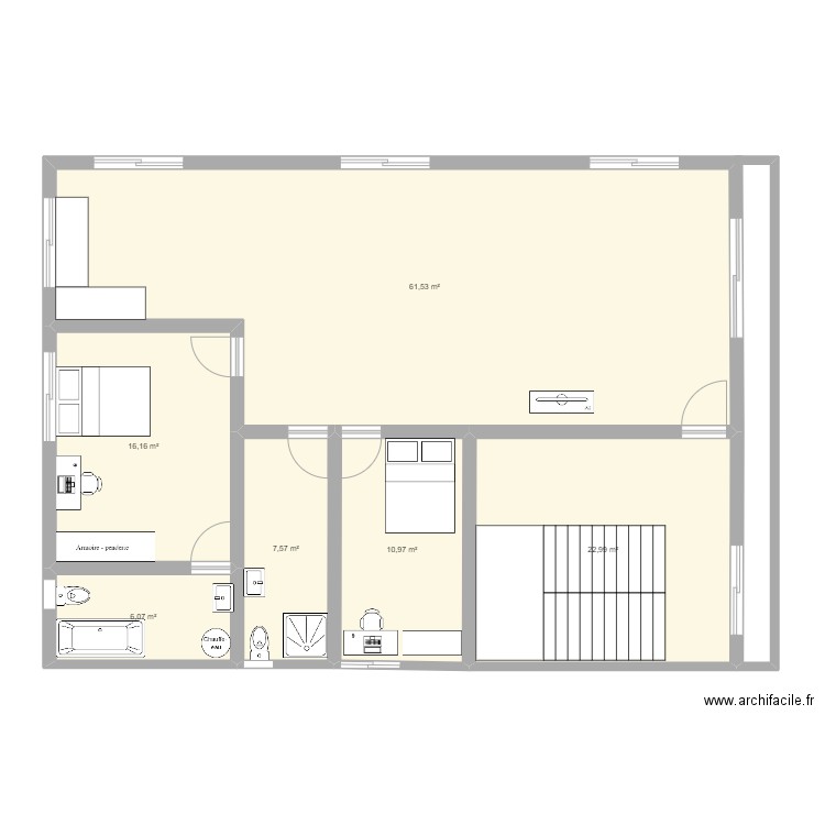 Mahanoro2. Plan de 6 pièces et 125 m2