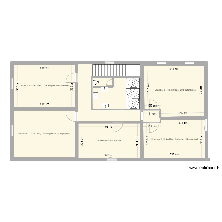 Gîte rez de chaussée. Plan de 5 pièces et 94 m2