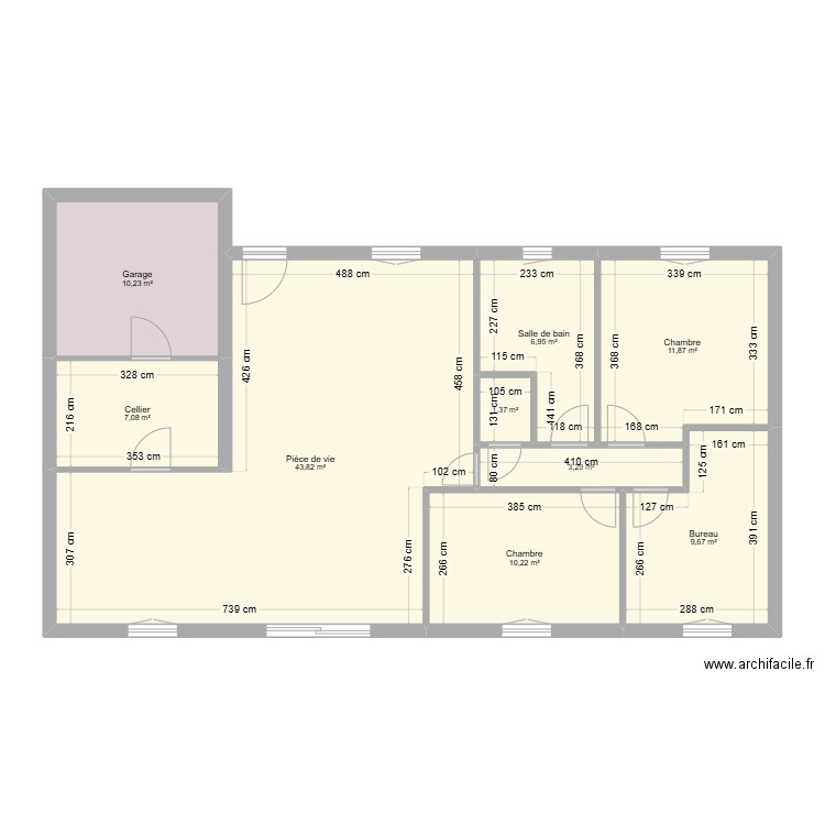 Plan maison. Plan de 9 pièces et 105 m2