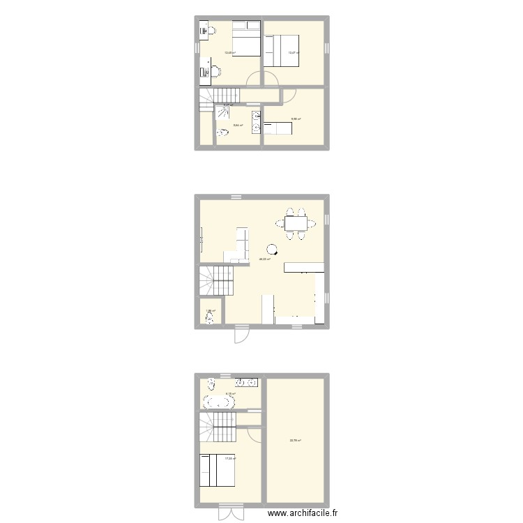 Maison agglo. Plan de 10 pièces et 140 m2