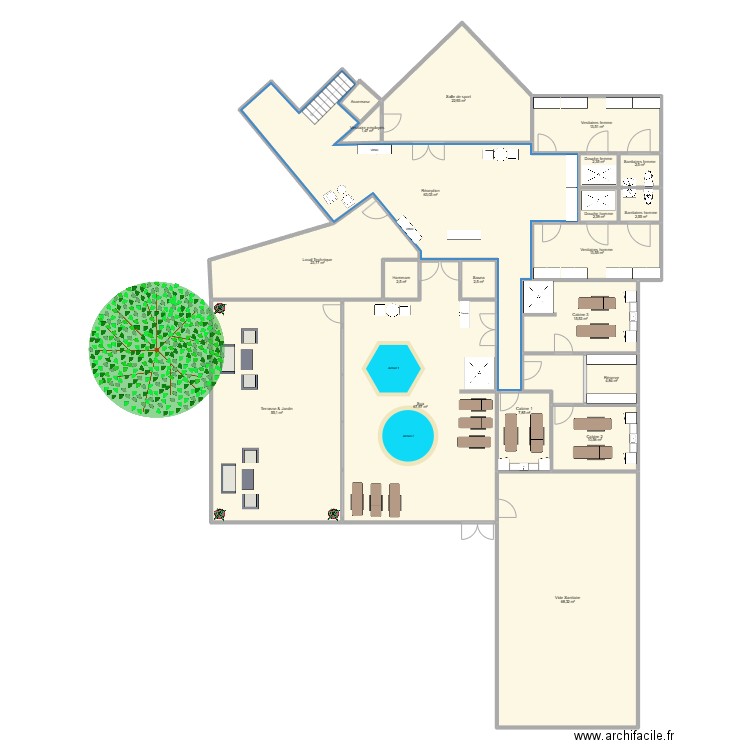 Spa. Plan de 21 pièces et 390 m2