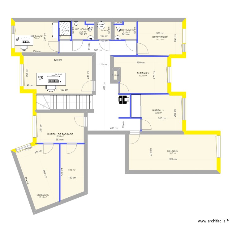 BUREAUX VF SANS FOND métré. Plan de 15 pièces et 105 m2