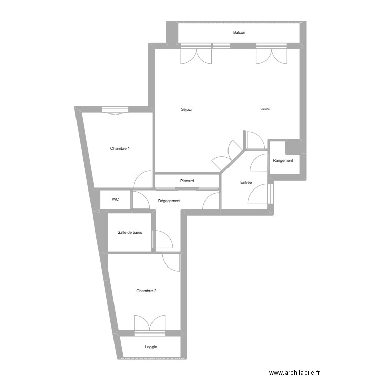 Martino non meublé. Plan de 17 pièces et 84 m2