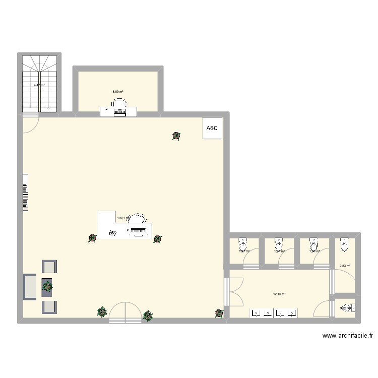 lobby. Plan de 9 pièces et 135 m2