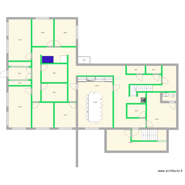 225 Seigneuriale ss. Plan de 31 pièces et 488 m2