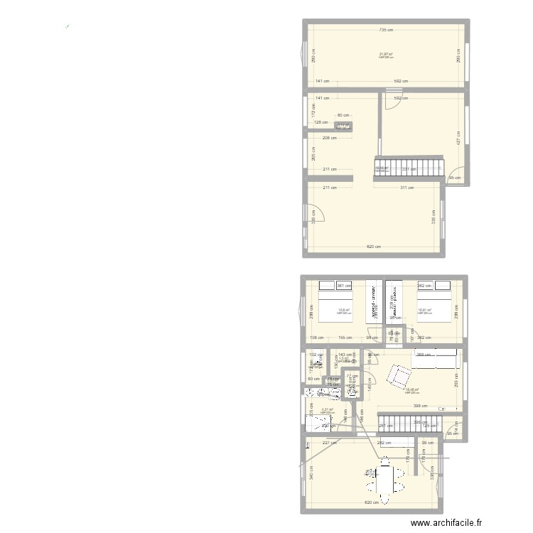 maison voisine. Plan de 12 pièces et 141 m2