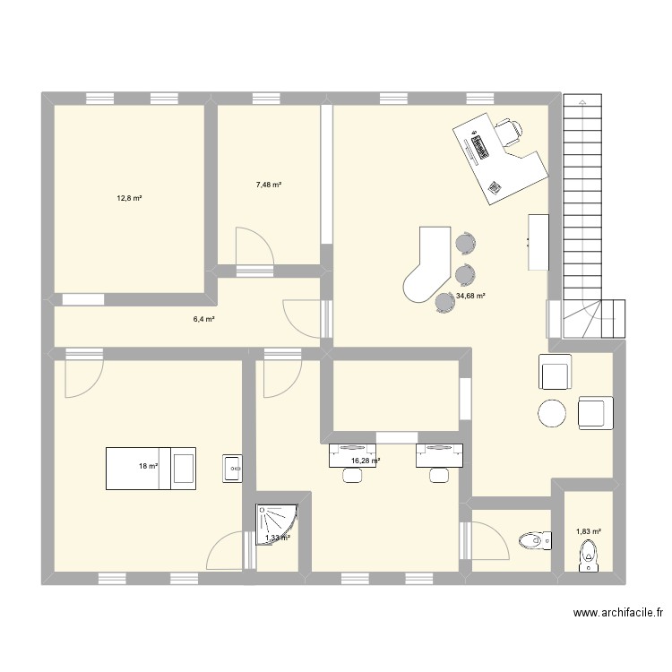 PRO. Plan de 9 pièces et 98 m2