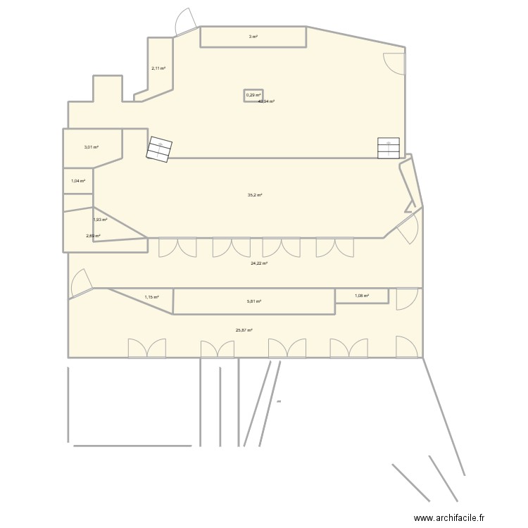 poudriere. Plan de 14 pièces et 152 m2