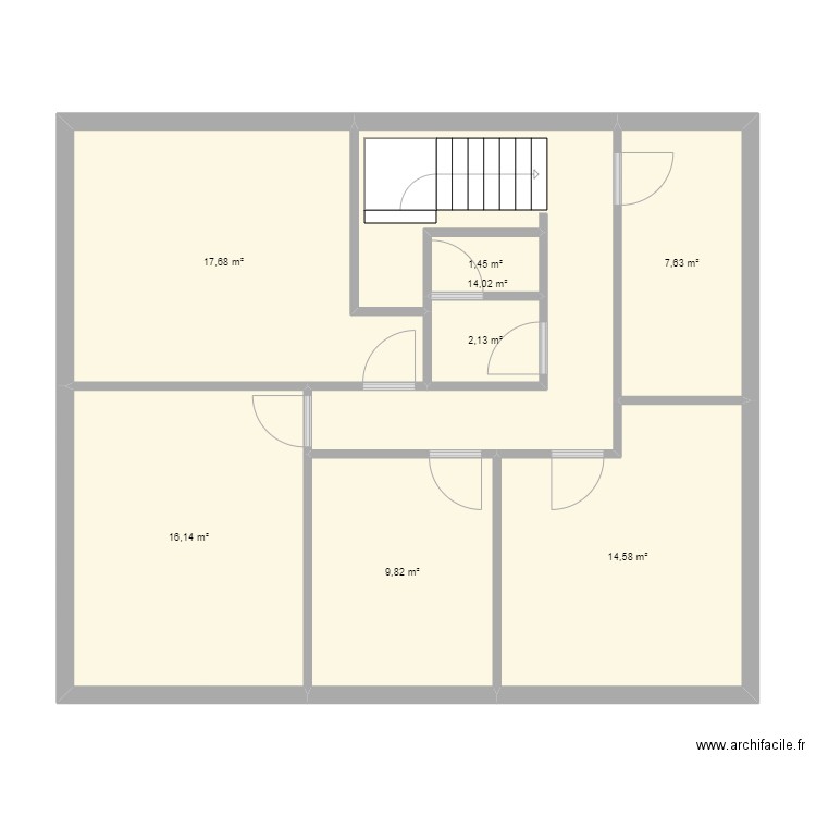 Bureau. Plan de 8 pièces et 83 m2