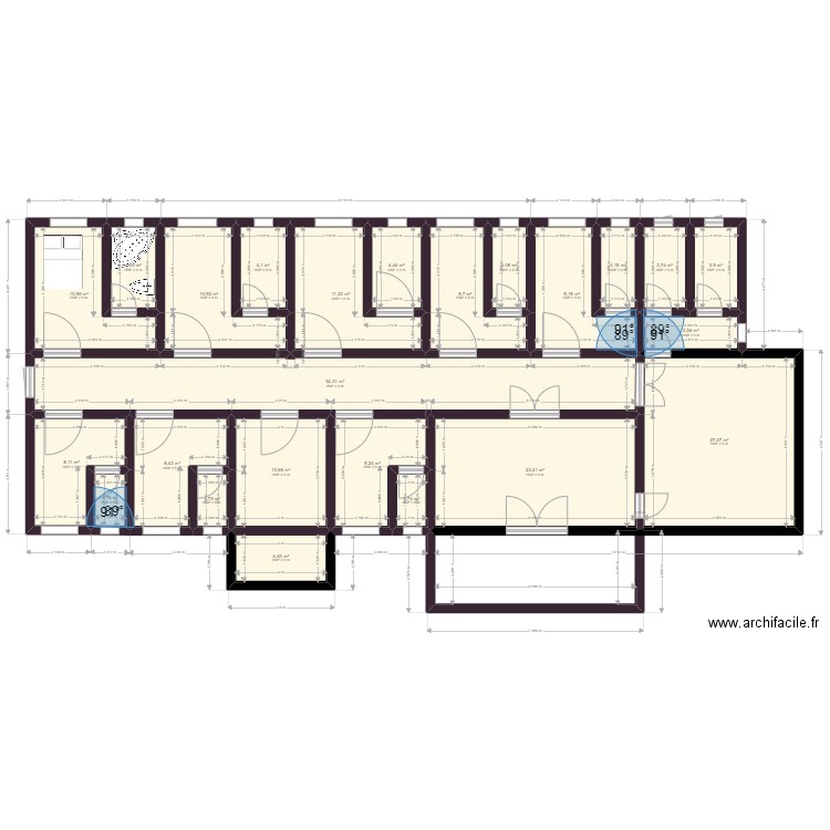 flat de 12 chambres. Plan de 24 pièces et 211 m2