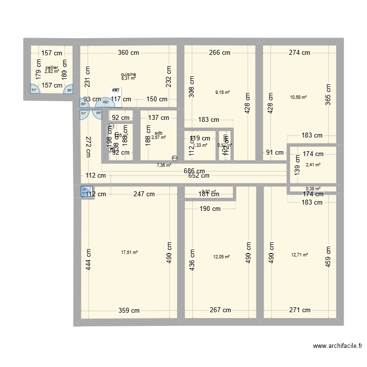 appartement existant. Plan de 15 pièces et 90 m2