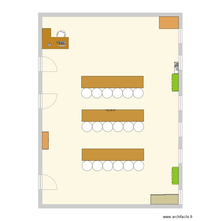 classe. Plan de 1 pièce et 118 m2