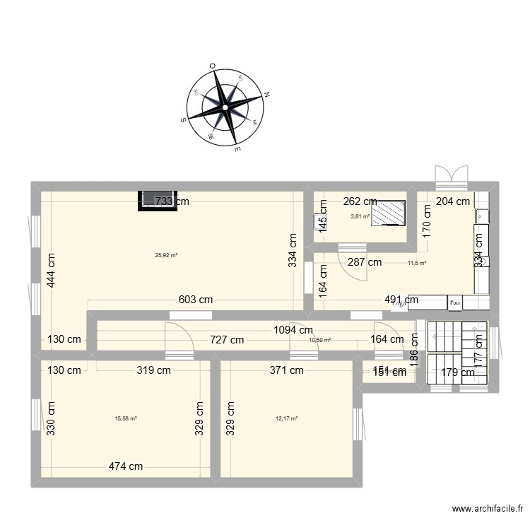 ST FE copie. Plan de 7 pièces et 81 m2