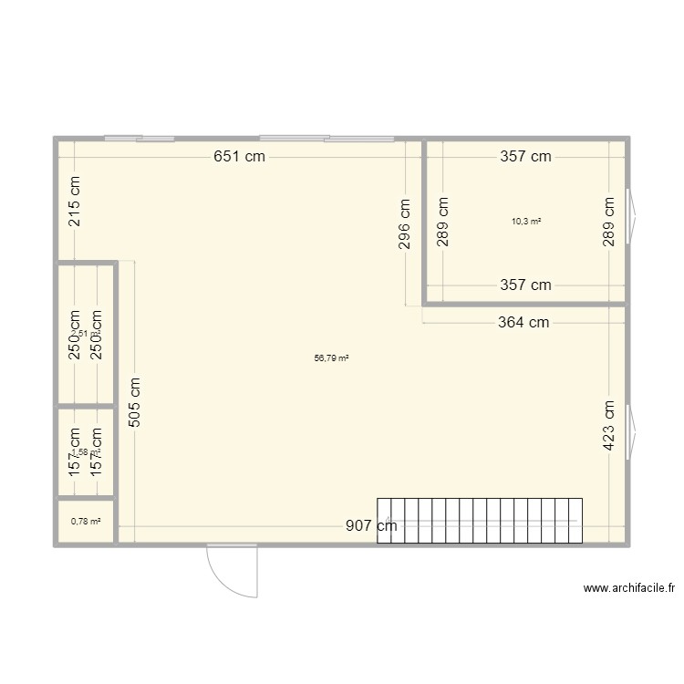 porche. Plan de 5 pièces et 72 m2