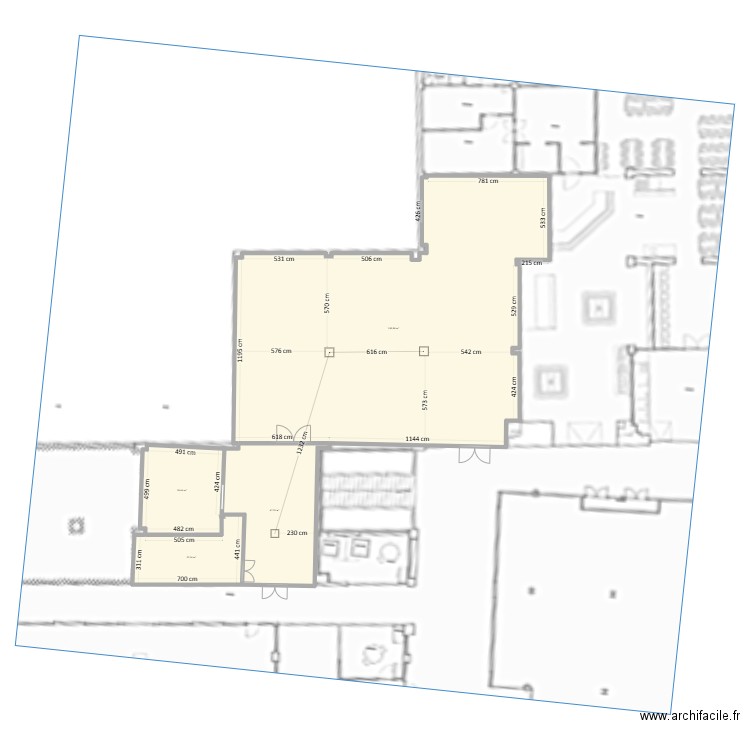 cia ATELIER. Plan de 4 pièces et 366 m2