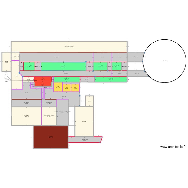 projet agrandissement. Plan de 46 pièces et 2637 m2