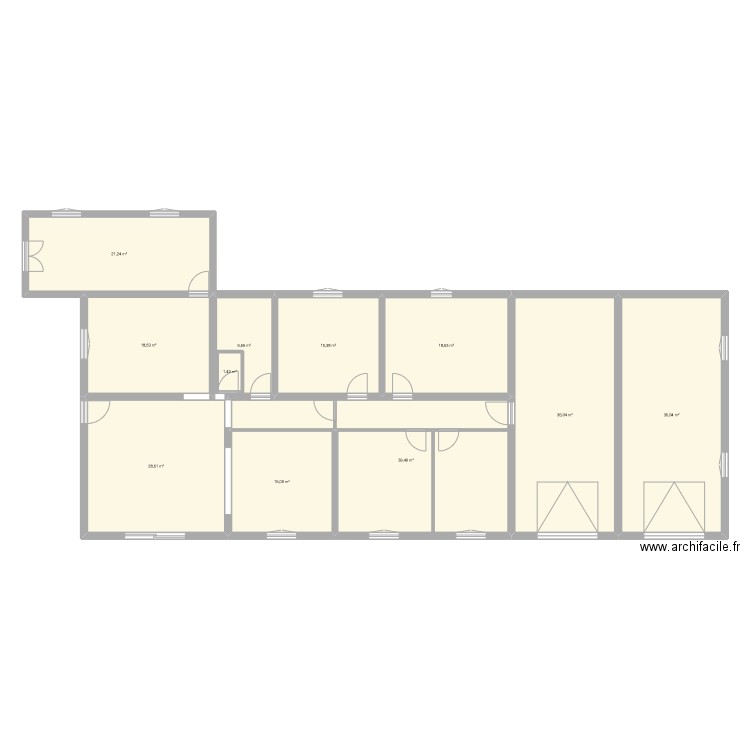 Monteux. Plan de 11 pièces et 242 m2